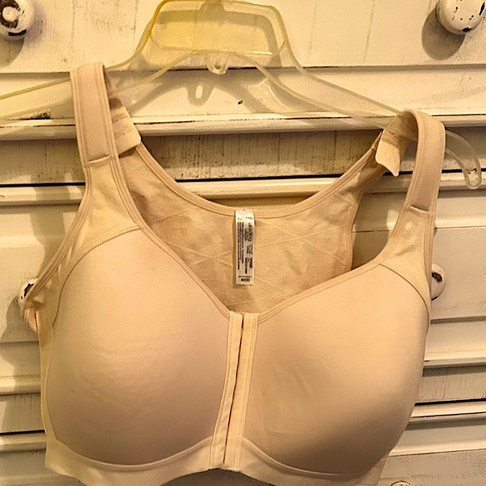 Leading Lady Bra 40DD